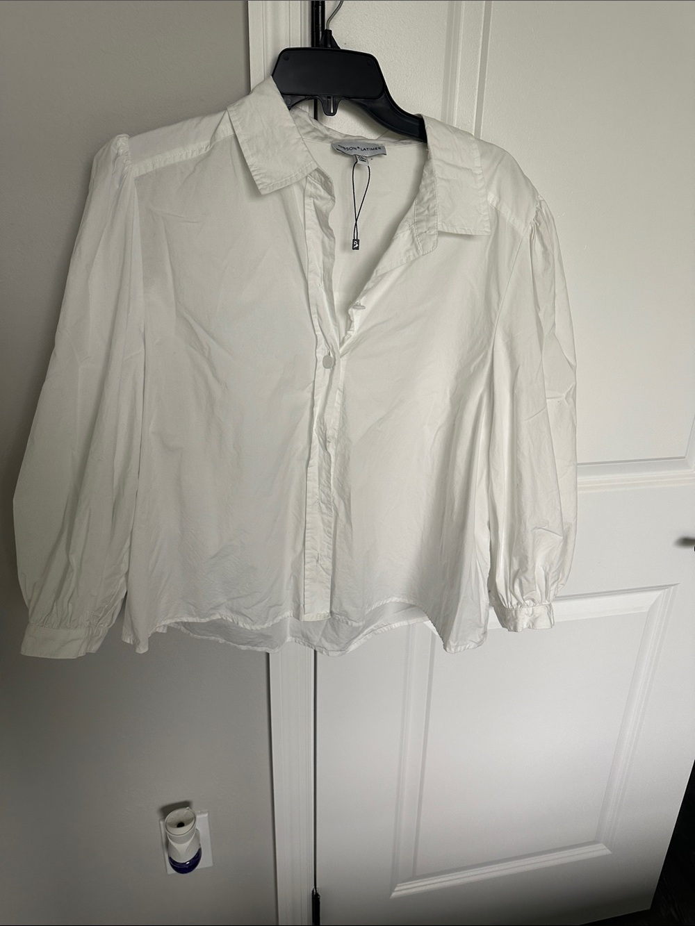 Gibson Latimer White Cotton Button-Front Crop Top